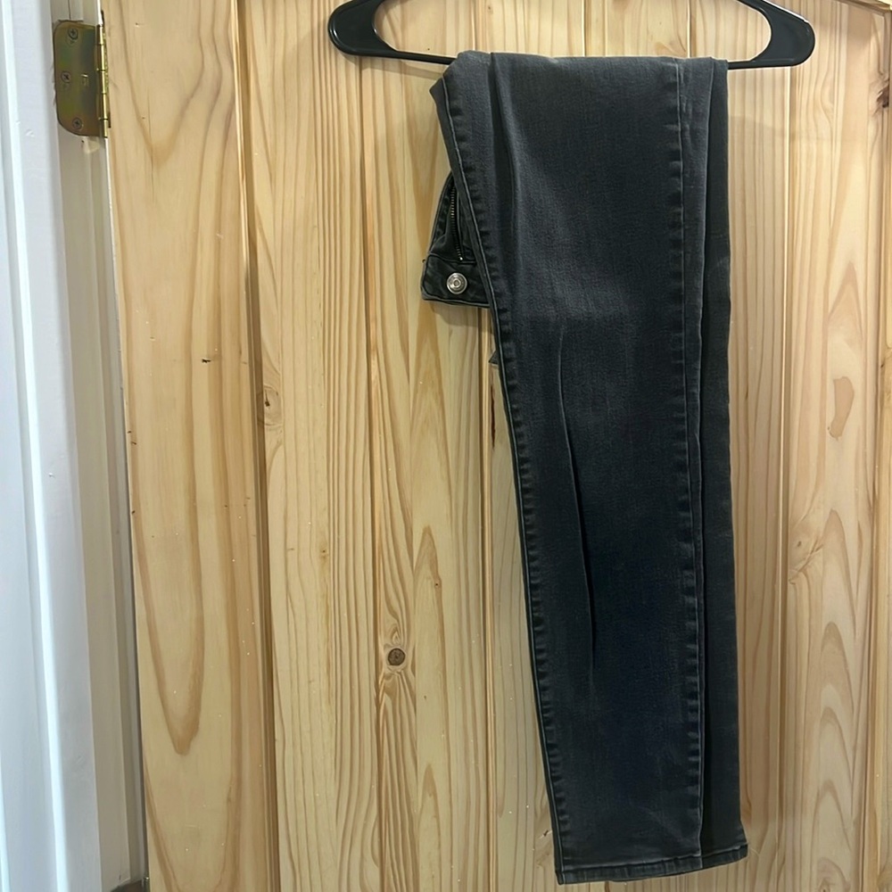Black Skinny Jeans